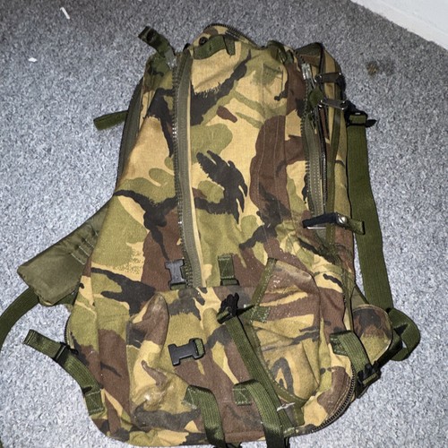 Camouflage military surplus - camouflage,