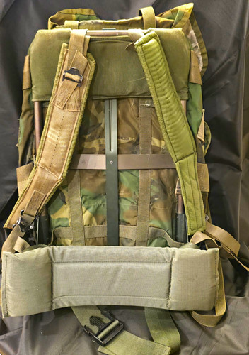 Army combat woodland camo - combat,