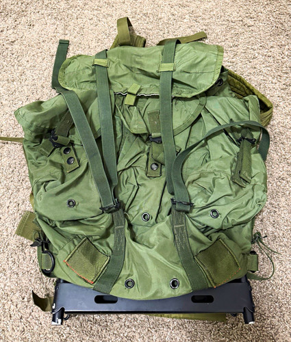 Green military frame - green,