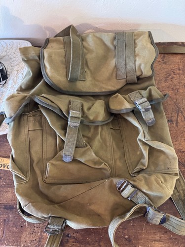 Vintage olive canvas rucksack - olive,